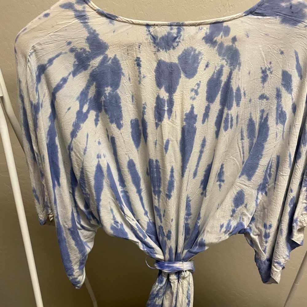 Lulu's tie dye romper - Picture 3 of 5